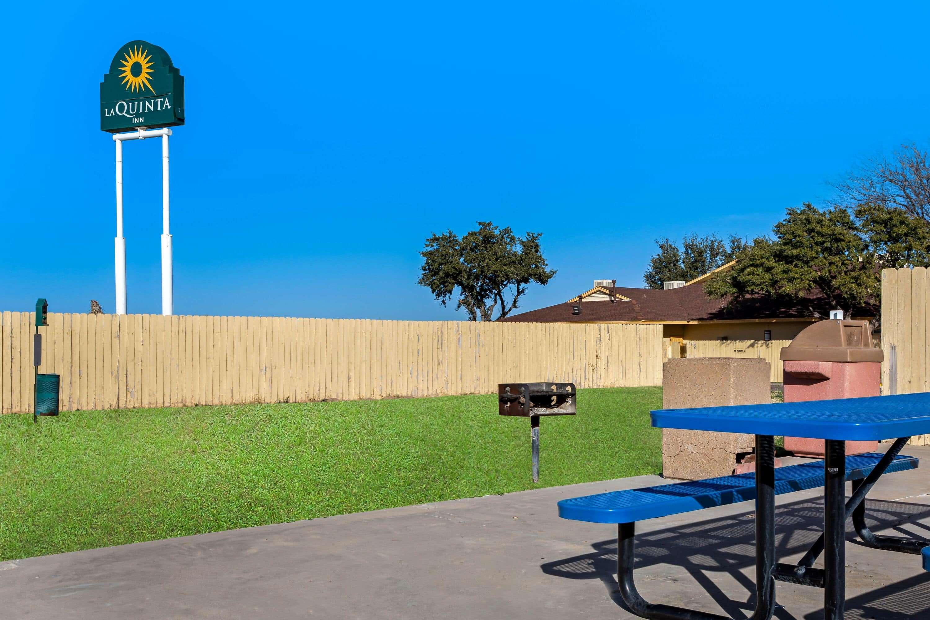 Baymont By Wyndham Fort Stockton Buitenkant foto